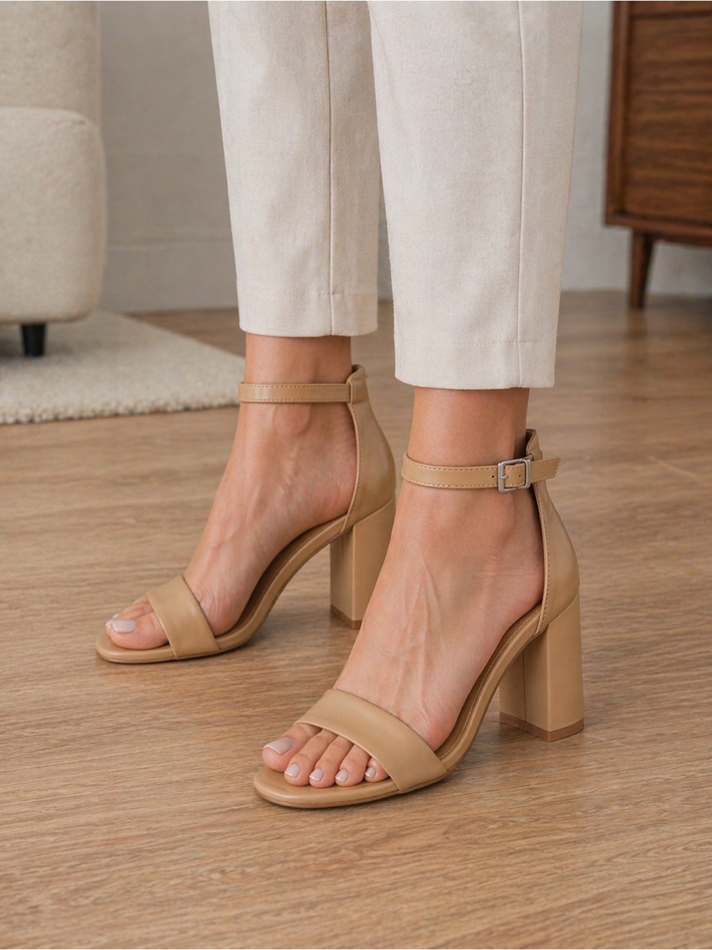Italian leather Block Heel Sandals in Cashew